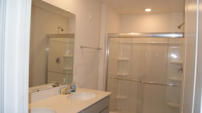 Building Photo - 188 Wall St