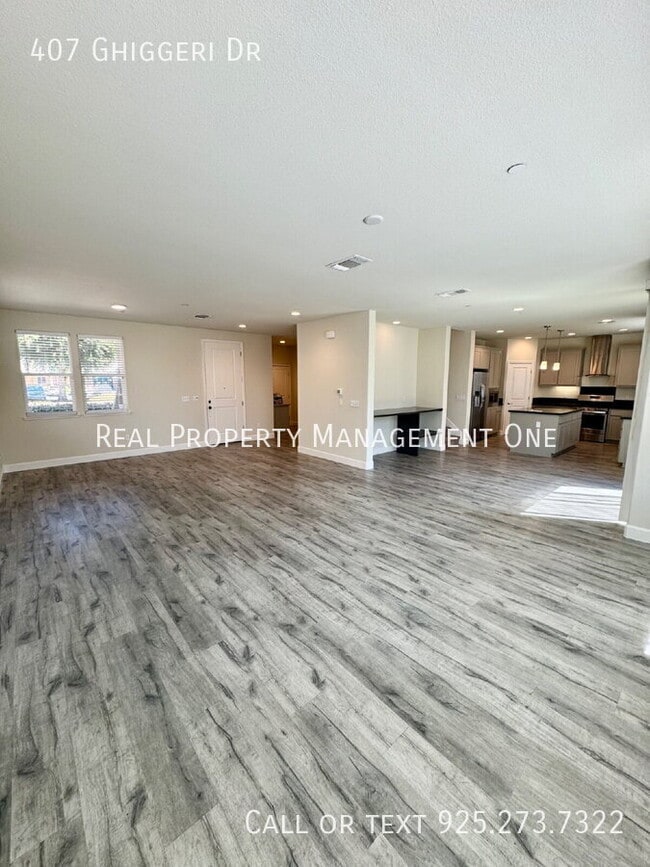 Building Photo - 407 Ghiggeri Dr