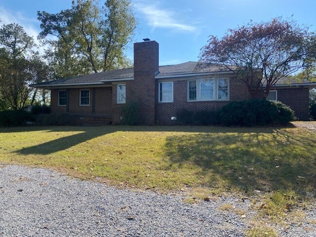 Primary Photo - Amazing Country Living 4/2 in Elmore