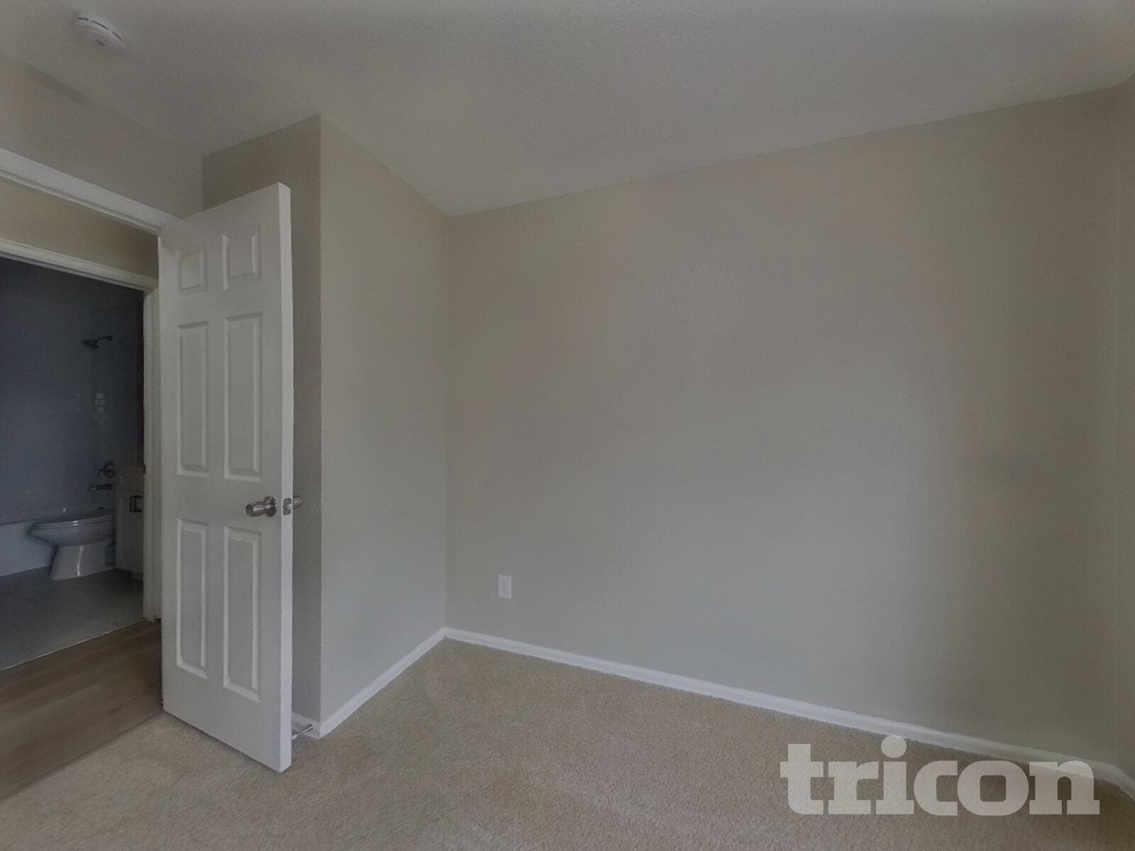 Building Photo - 21490 E Aberdeen Dr