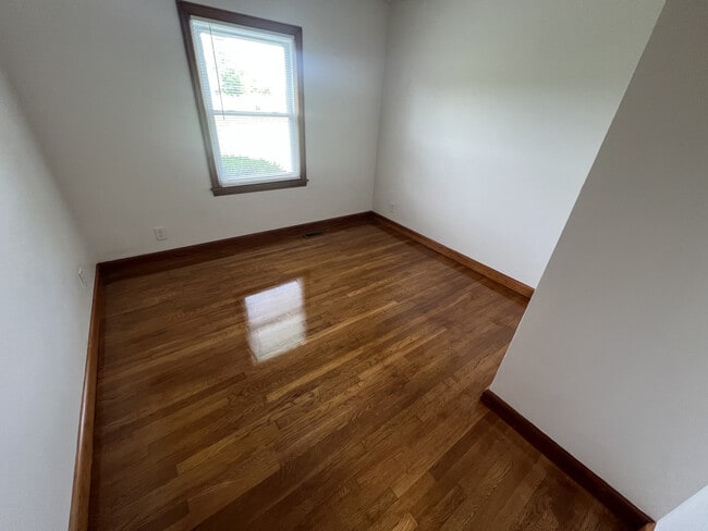 Building Photo - 1803 E Oakland Ave