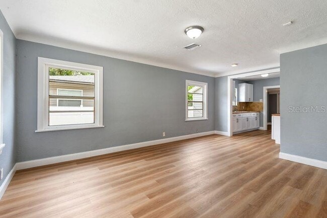 Building Photo - 1616 13th St S