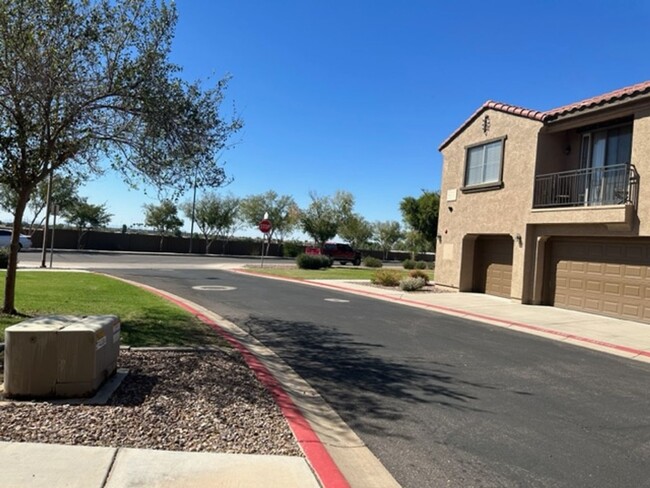 Building Photo - Popular Muirfield Village Townhome -Mesa 8...