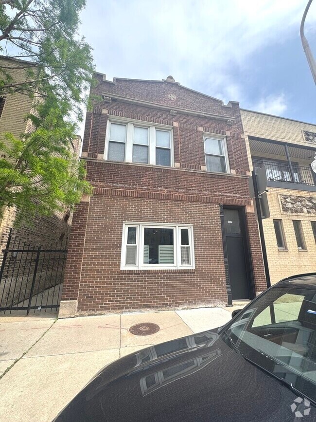 Building Photo - 4207 N Elston Ave