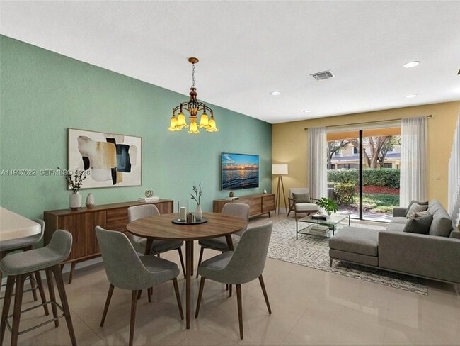 Building Photo - 3878 Tree Top Dr