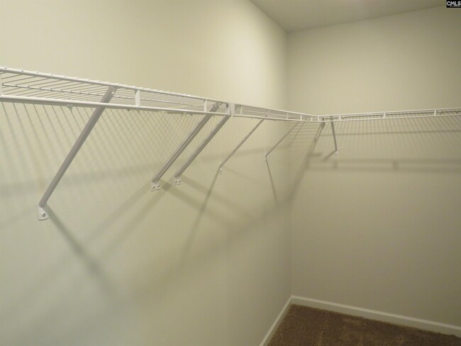 Building Photo - 425 Pepperbush Ln