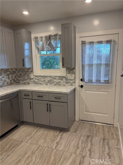 Building Photo - 110 W Home Pl