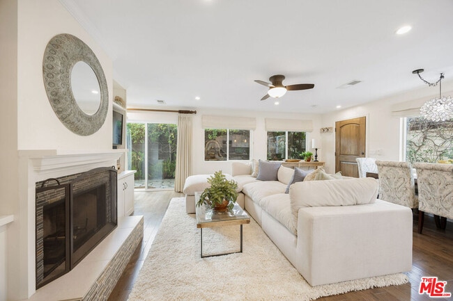 Building Photo - 1039 26th St