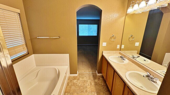Building Photo - Welcome to Serenity Ridge Corner Lot 3 Bed...