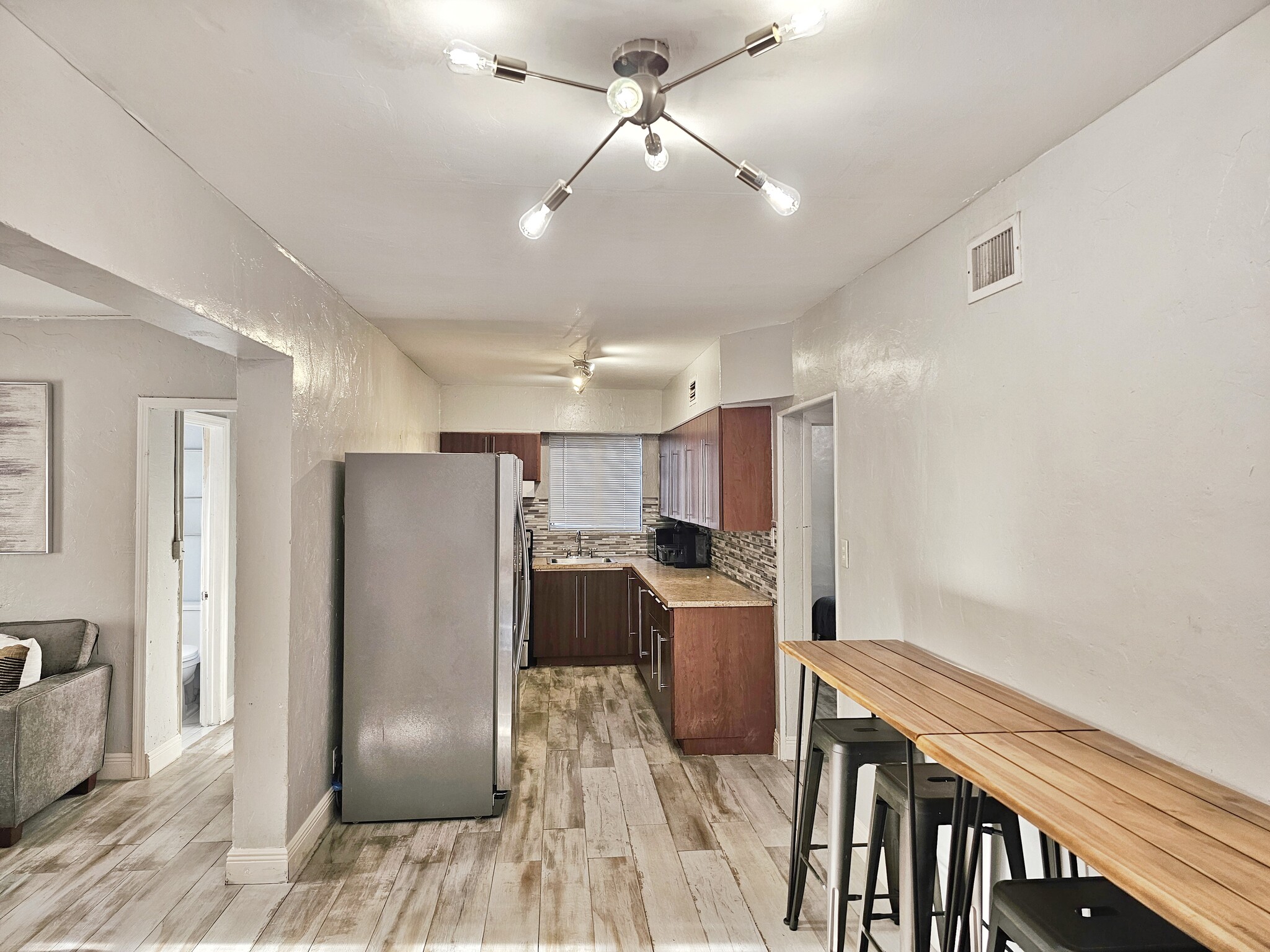 Building Photo - 6115 SW 38th St