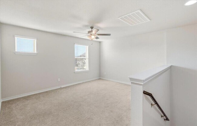 Building Photo - 704 Aliso Trail