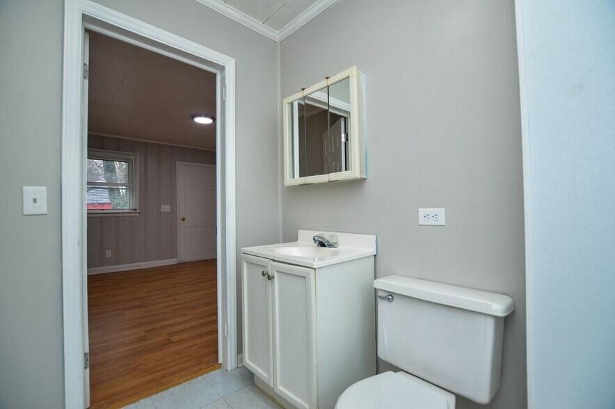 Building Photo - 532 Homewood Ave