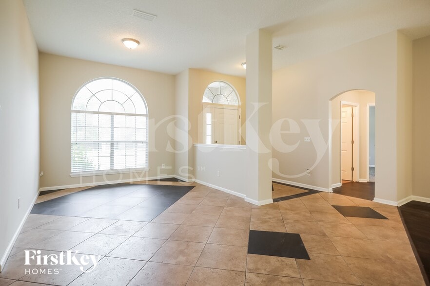 Building Photo - 5510 Bristol Bay Ln N