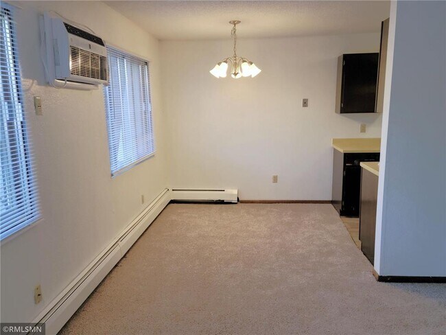 Building Photo - 539 S Wasson Ln