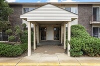 Building Photo - 8884 Steven Dr
