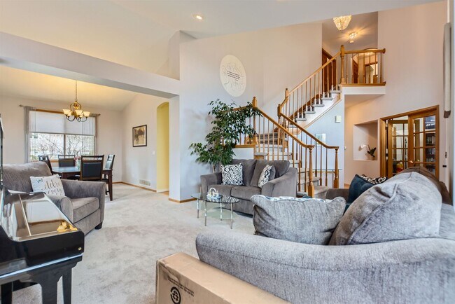 Building Photo - Spacious Haven: 4 BDR Home in Louisville, CO