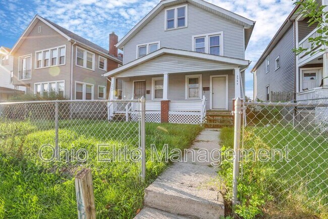 Building Photo - 2545 Sullivant Ave