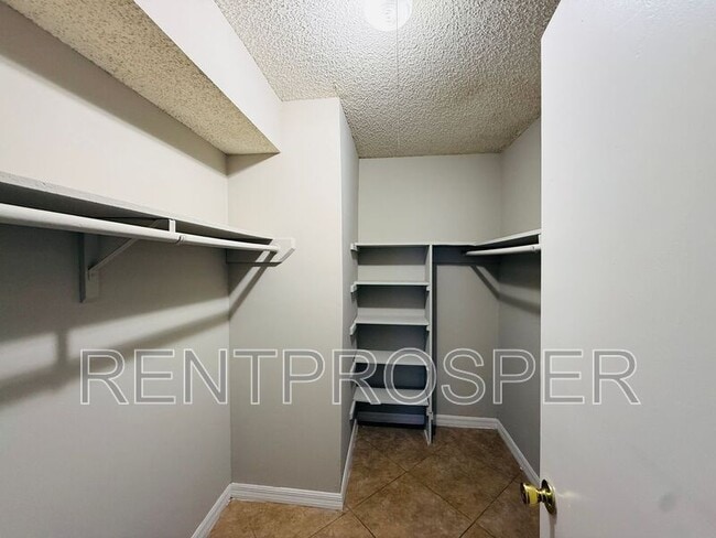 Building Photo - 4151 S Semoran Blvd