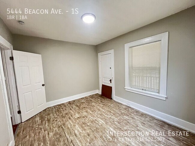 Building Photo - 5444 Beacon Ave