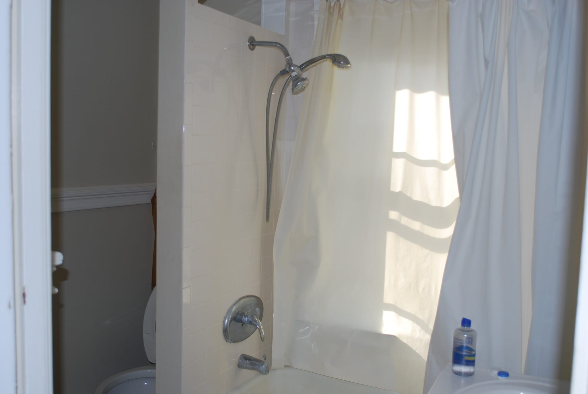 Private Full Bathroom - 111 S Main St