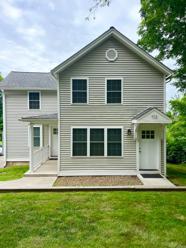 Primary Photo - 173 Butternut St