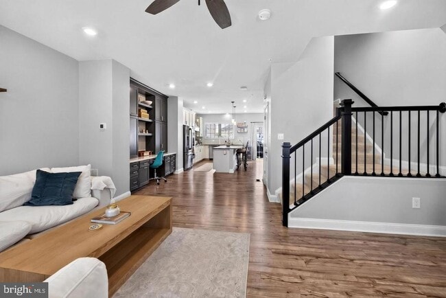 Building Photo - 7564 Warburg Way