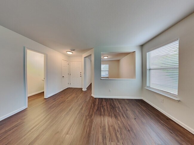 Building Photo - 4006 Carmel Ridge Way