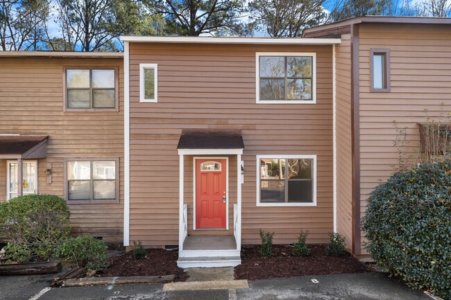 Primary Photo - Complete Remodeled 2 Bedroom Townhouse w/ ...