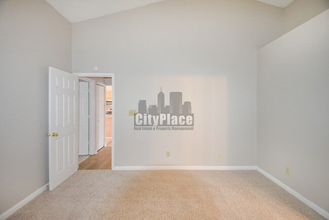 Building Photo - 5231 Pin Oak Dr