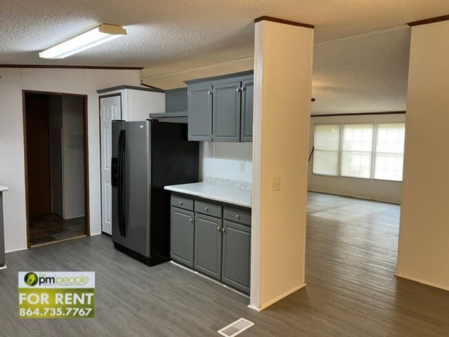 Building Photo - 3/2 Easley Home in Great Location! Easy access to 123, 153, and 85!
