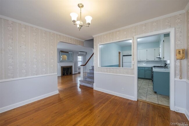 Building Photo - 485 Mineola Blvd