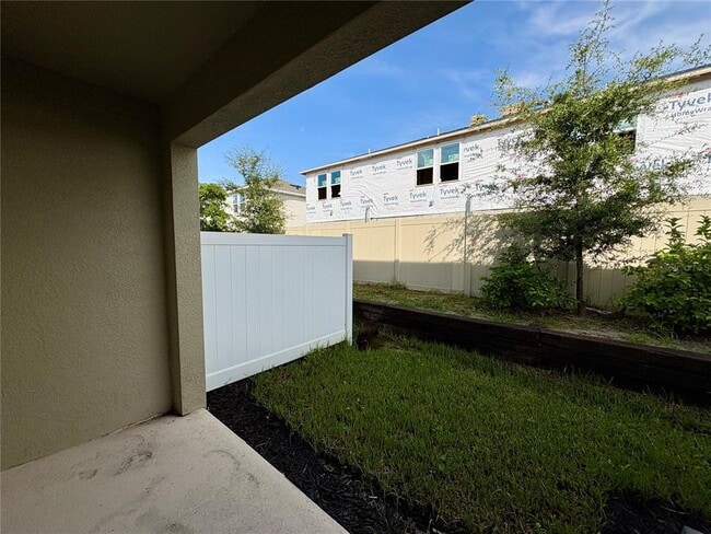 Building Photo - 8576 Daybreak St
