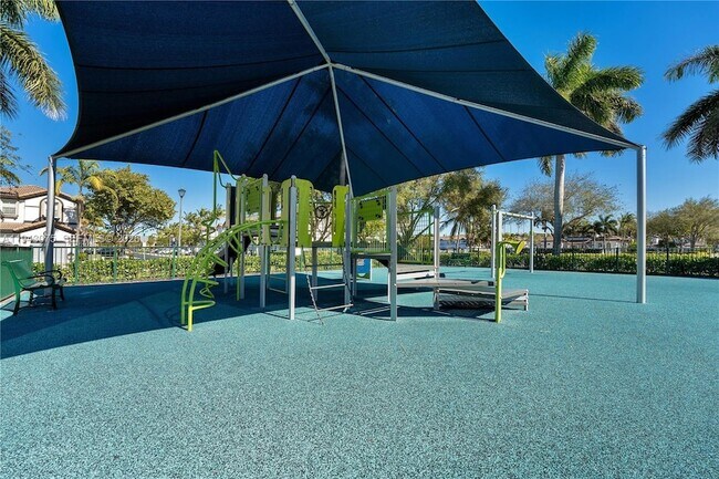 Building Photo - 7806 NW 116 Pl