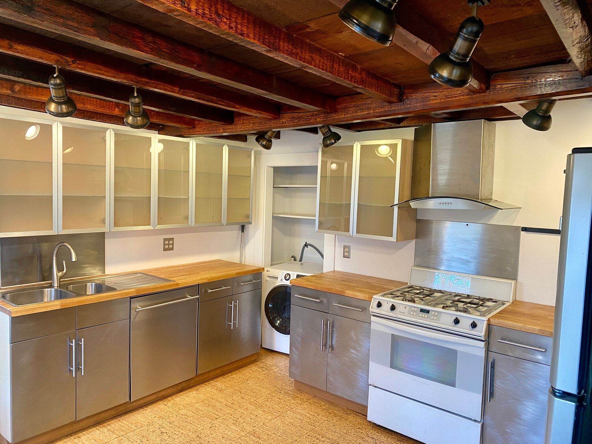 Building Photo - 18 Tremont St