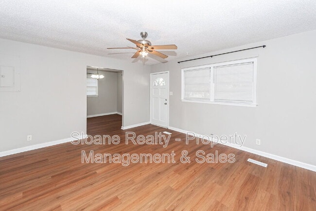 Building Photo - 1520 N Avalon Cir