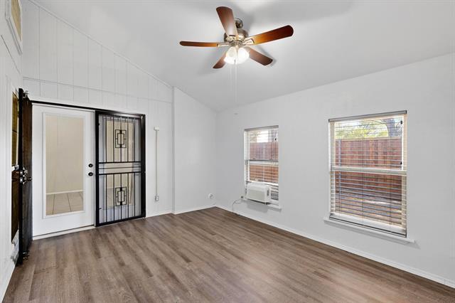 Building Photo - 2426 Sutton Dr