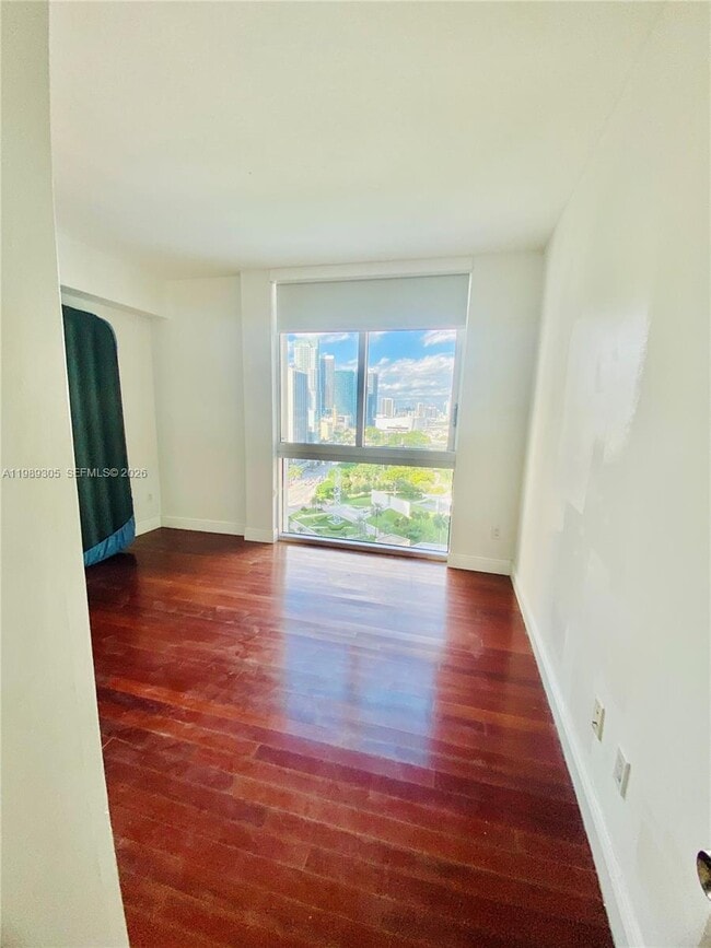 Building Photo - 325 S Biscayne Blvd