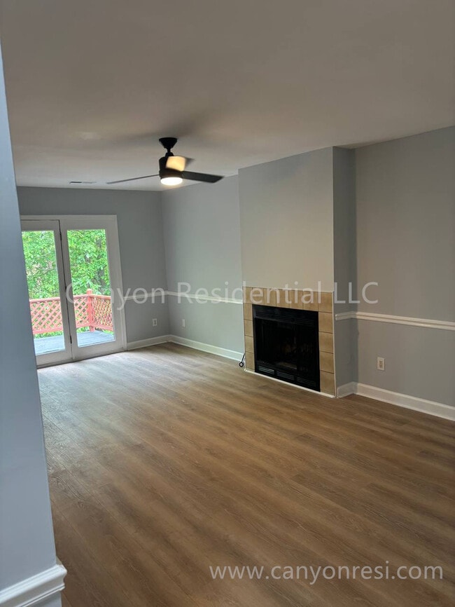 Building Photo - 944 Mar Don Hills Cir