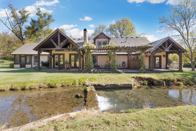 Building Photo - 4933 Trout Farm Rd