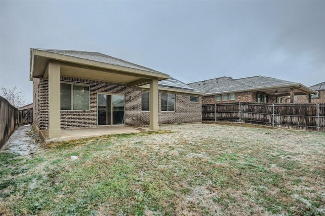 Building Photo - 805 Woodmark Dr
