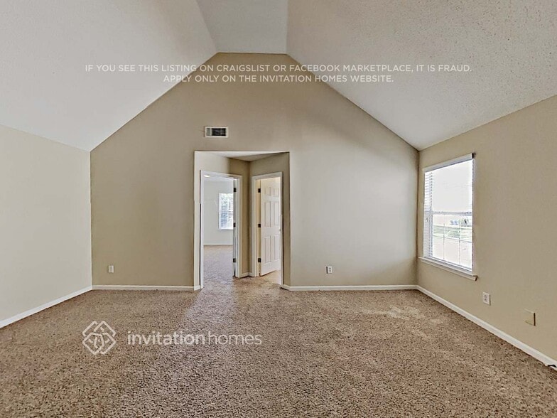 Building Photo - 1457 St George Pl