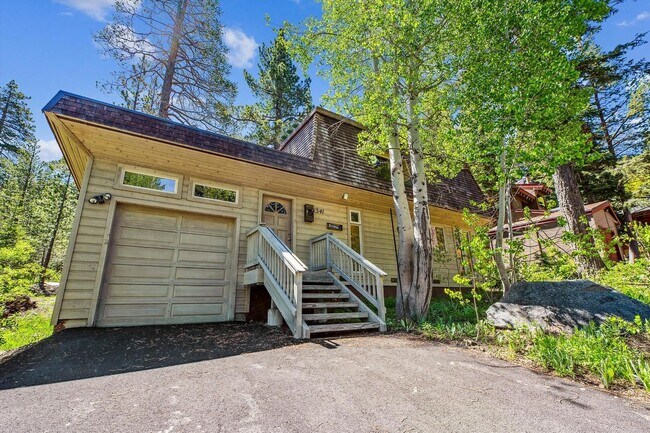 Building Photo - Alpine Meadows 3 Bedroom ski lease on Mineral Springs