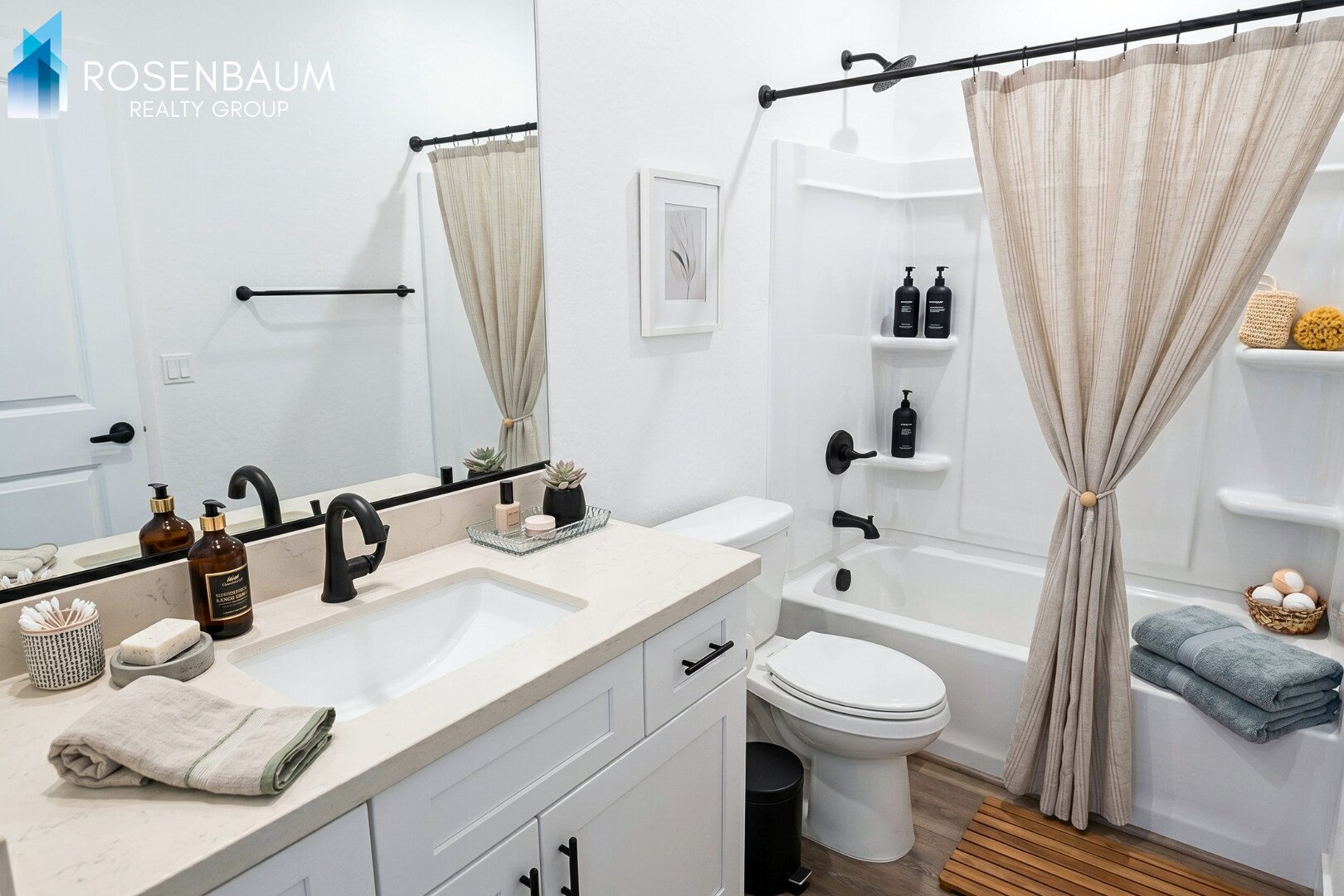Building Photo - Gorgeous newly built 2-beds, 2-baths home in the new community of South Ranch!