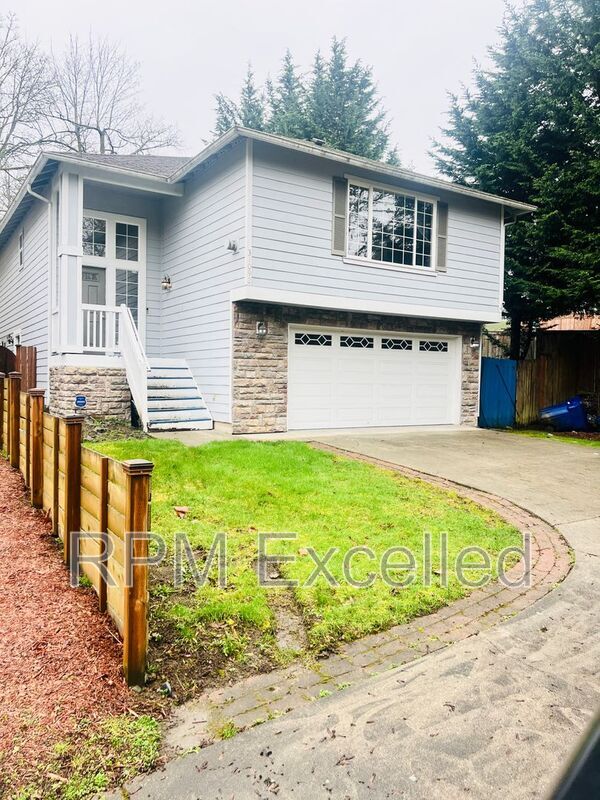 Building Photo - 31092 119th Ave SE