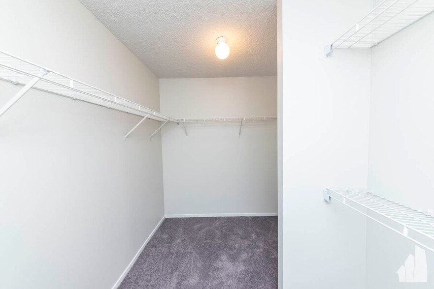 Building Photo - 195 N Harbor Dr