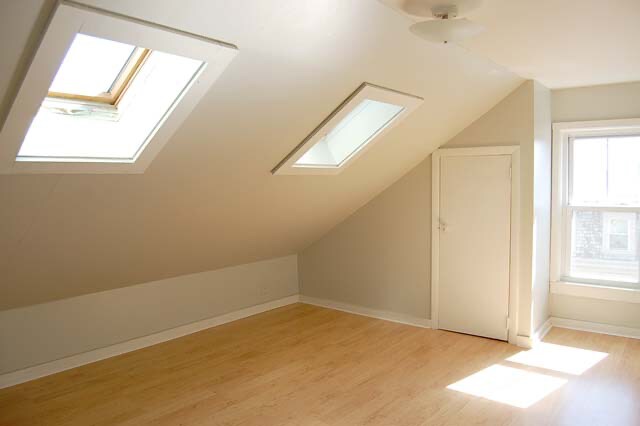 Building Photo - 330 Wickenden St