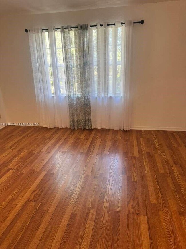 Building Photo - 3970 NW 90th Way