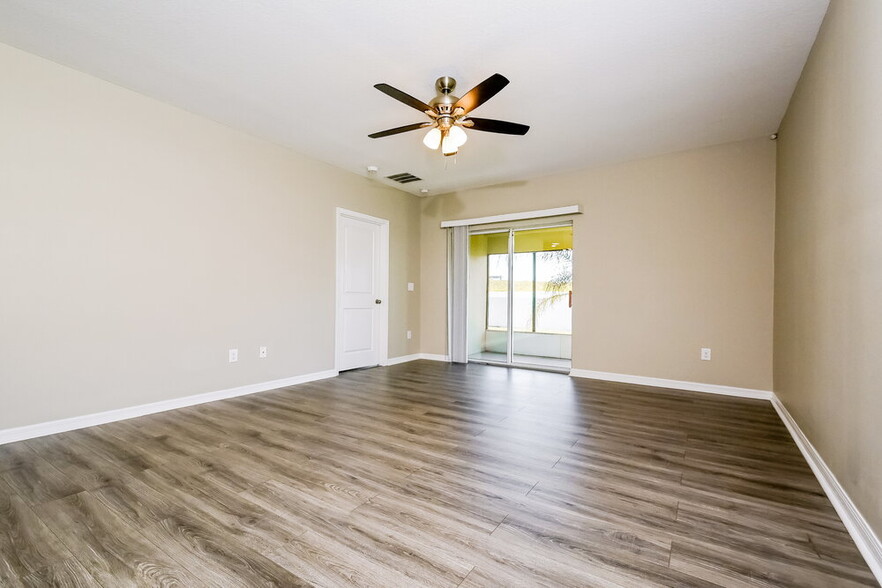Building Photo - 5111 Blue Willow Wy
