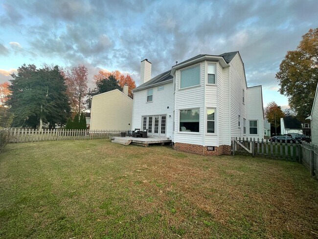 Building Photo - 1022 Still Meadow Ct