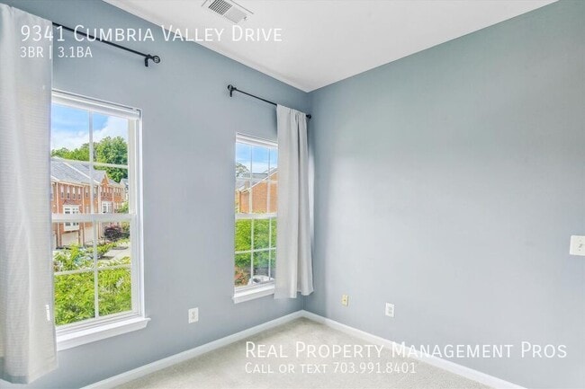 Building Photo - 9341 Cumbria Valley Dr